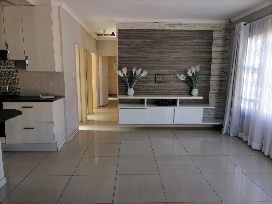 To Let 3 Bedroom Property for Rent in Tlhabane West North West